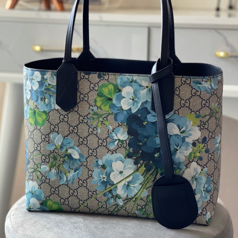NEW GUCCI BLOOMS Supreme GG Canvas Reversible